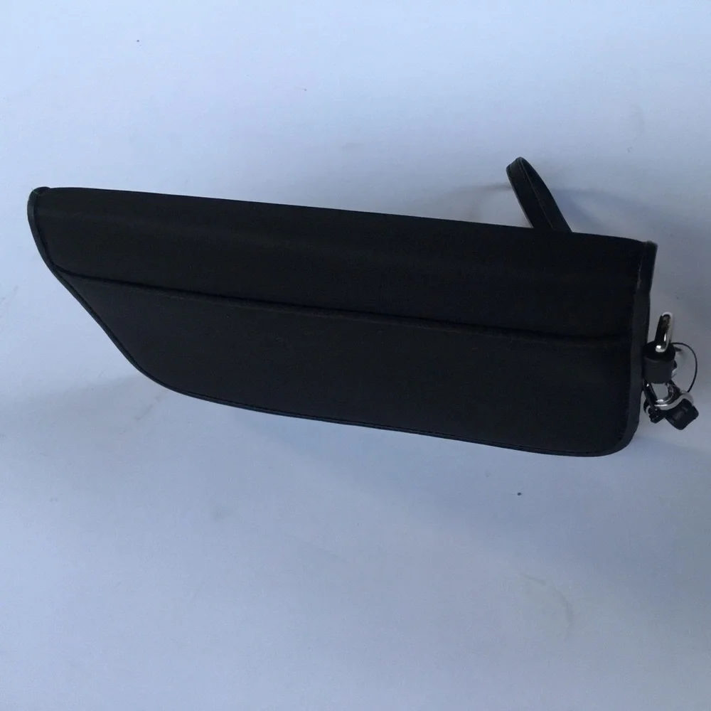 Victorinox clutch, black